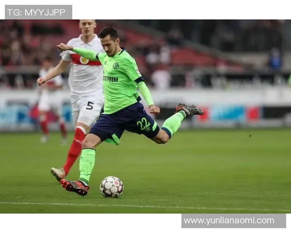 沙尔克04客场逼平斯图加特，艰难拿下1分！